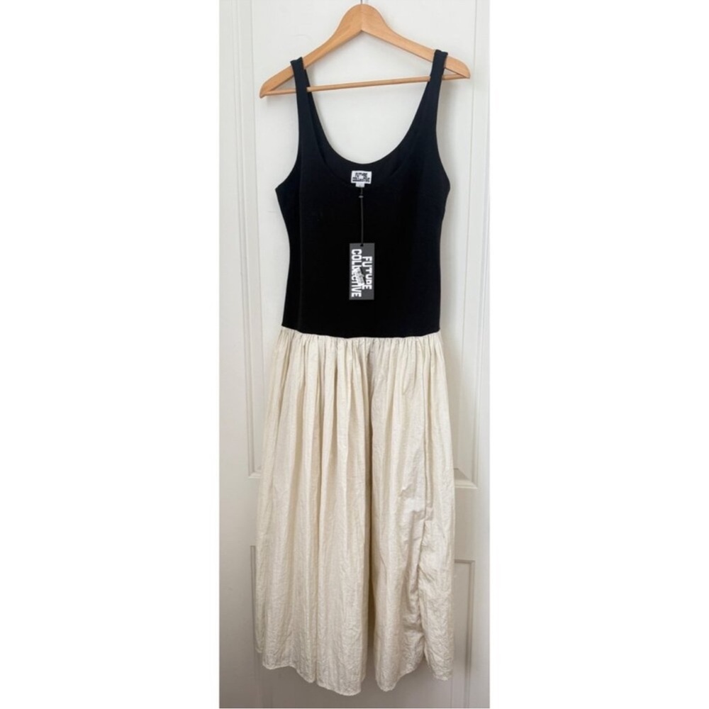 NWT Future Collective Black & Cream Sleeveless Midi Dress Size M